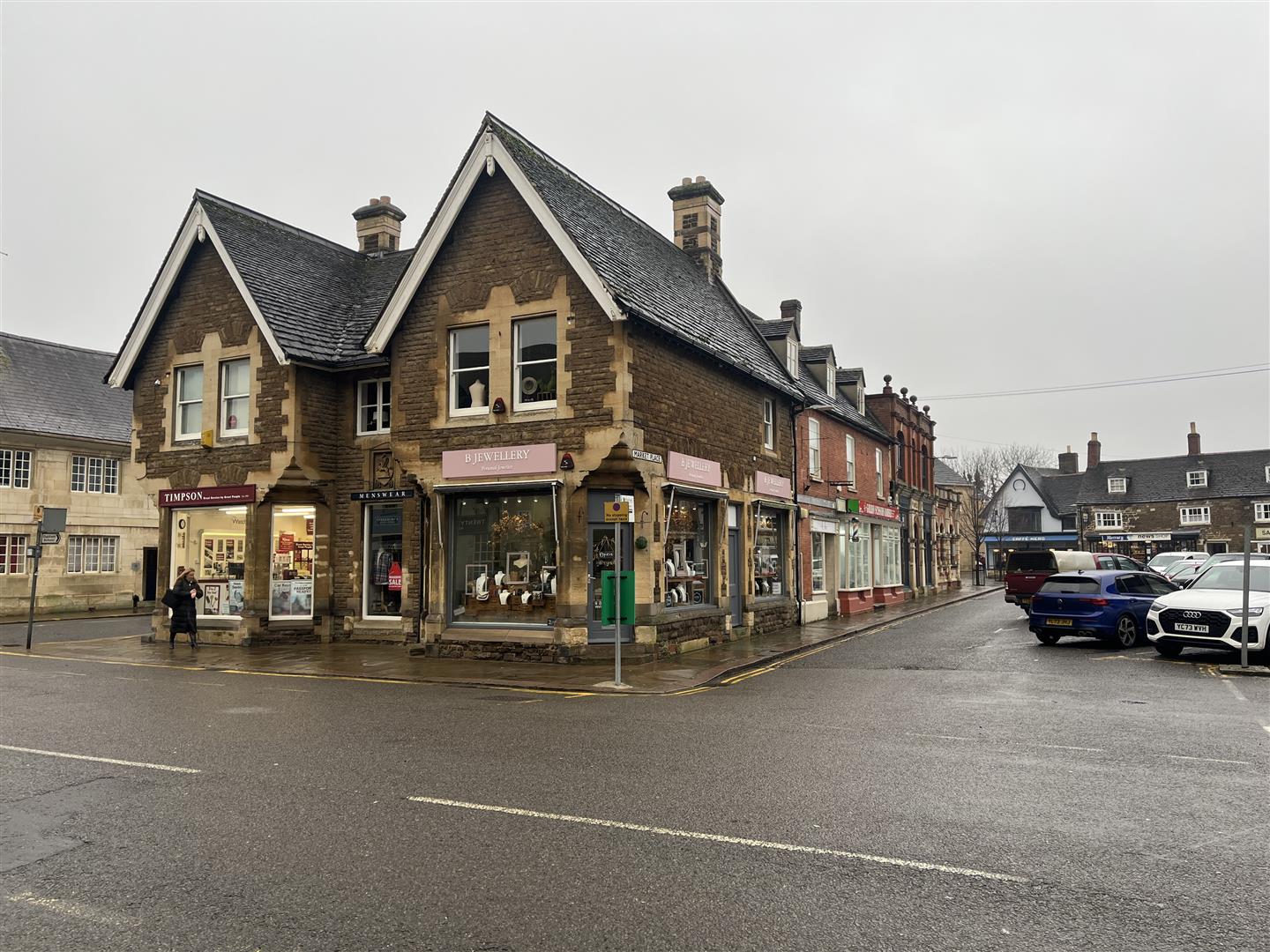 2 Market Place, Oakham, LE15 6DT