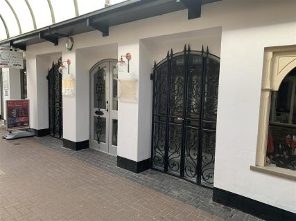 Unit 8 – Crown Walk, Oakham LE15 6BZ