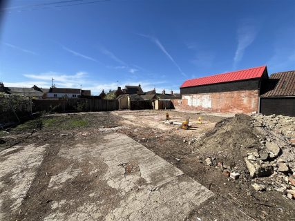 Land with Planning, Meadowgate, Bourne PE10 9EZ